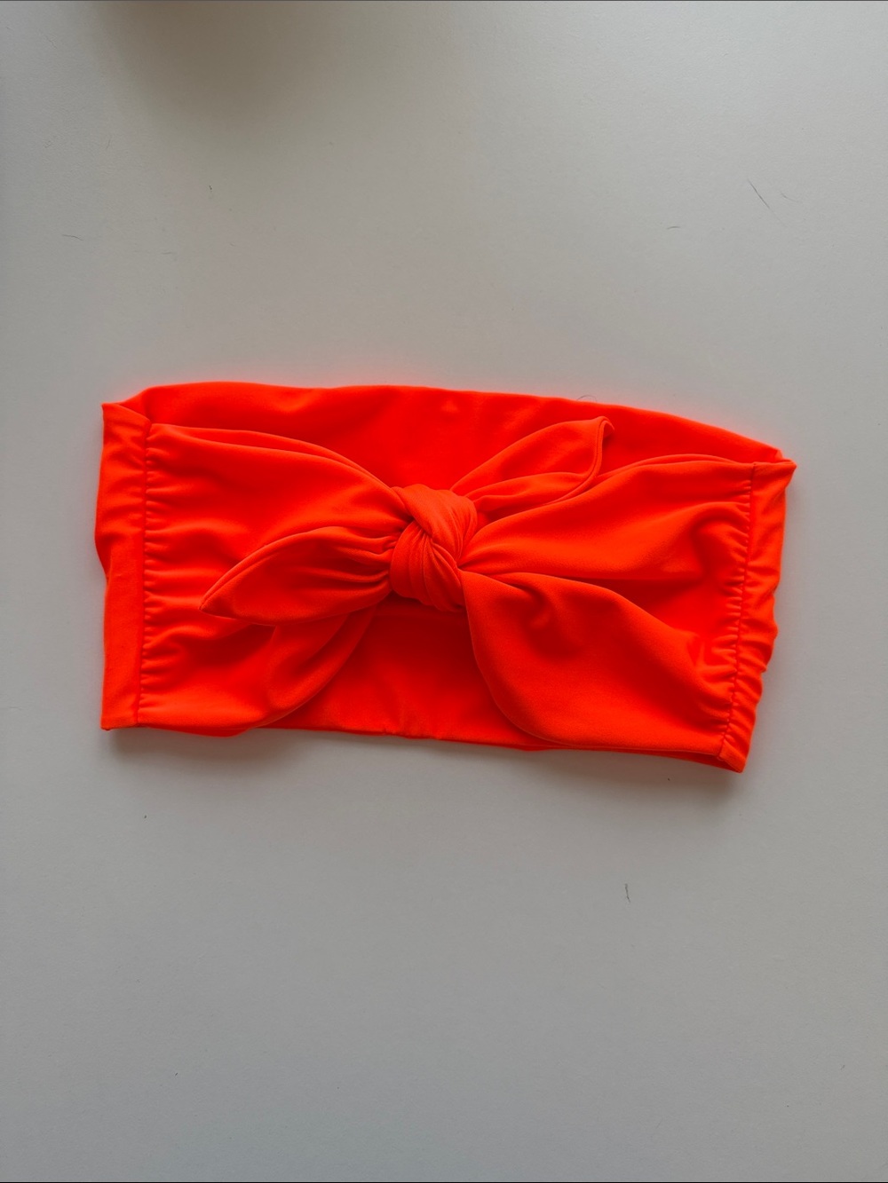 МІКОН Takume Front Tie Knot Bandeau in neon orange EUC